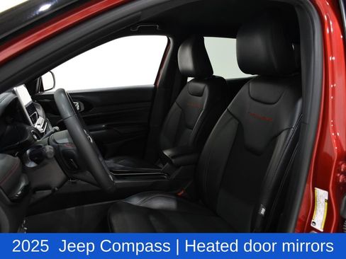 Used 2025 Jeep Compass Trailhawk AWD/4WD image 22