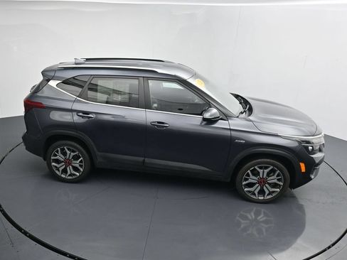 Used 2021 Kia Seltos S AWD/4WD image 36