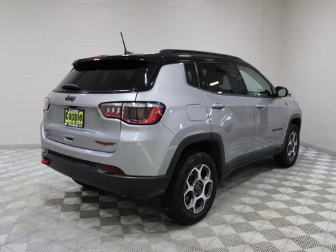 Used 2022 Jeep Compass Trailhawk image 11