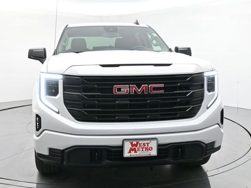 New 2026 GMC Sierra 1500 Pro w/ Graphite Edition image 18