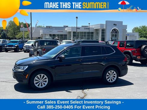 Used 2019 Volkswagen Tiguan SE w/ 3rd Row Seat Package AWD/4WD image 1