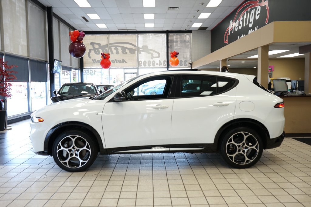 Used 2024 Alfa Romeo Tonale Ti w/ Active Assist Package AWD/4WD image 3