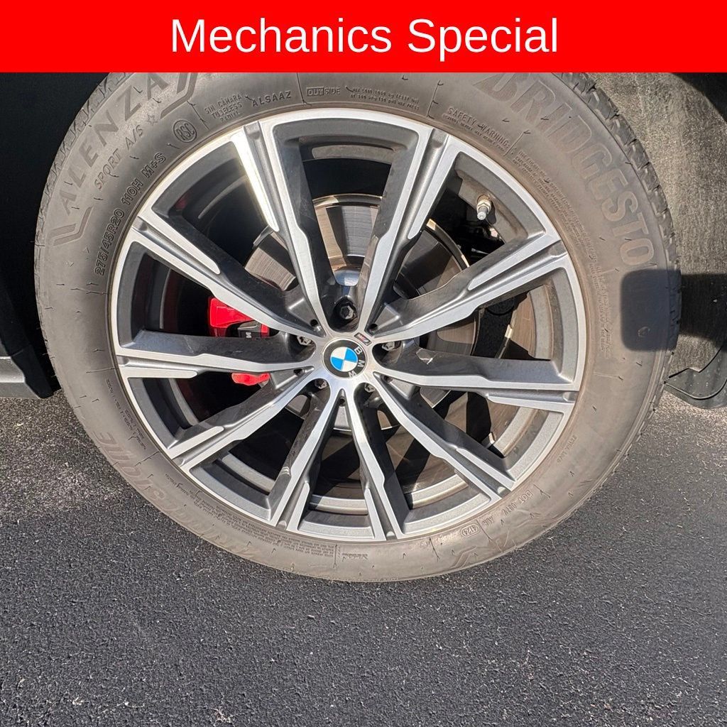 Used 2022 BMW X6 xDrive40i w/ M Sport Package AWD/4WD image 7