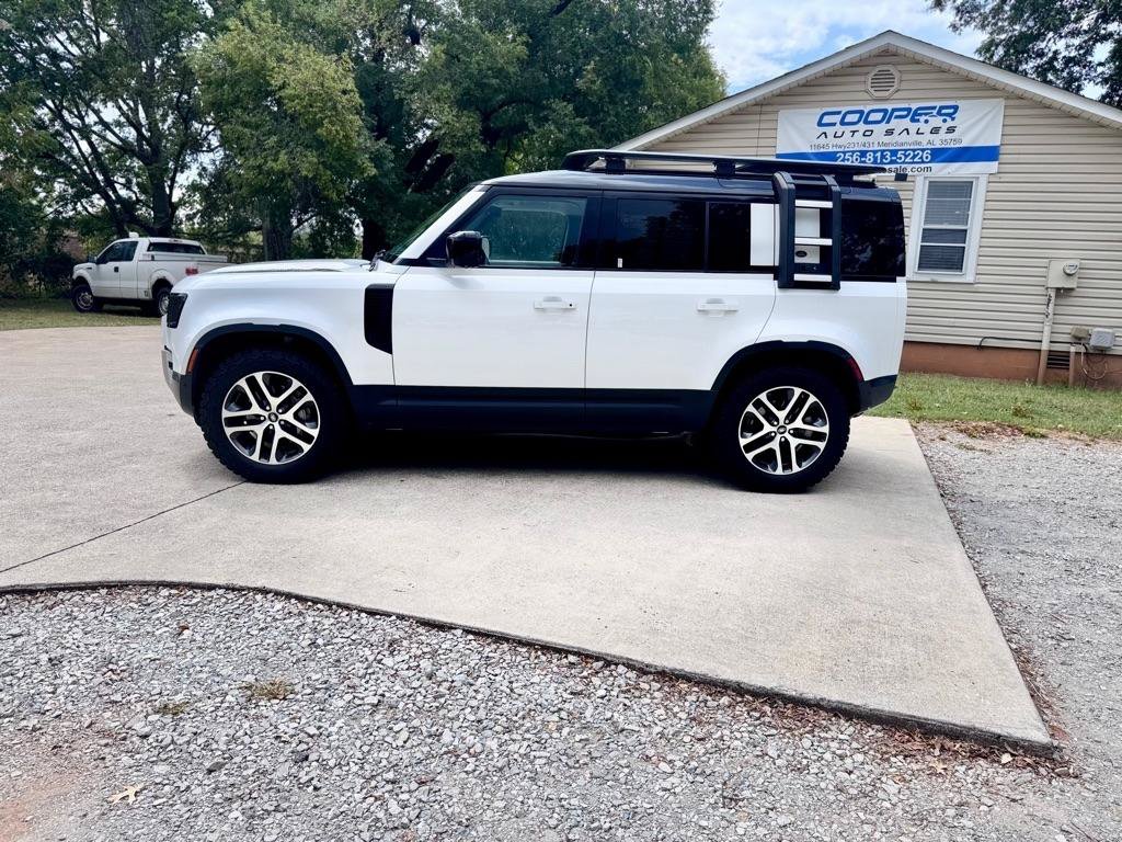 Used 2020 Land Rover Defender 110 HSE AWD/4WD image 13
