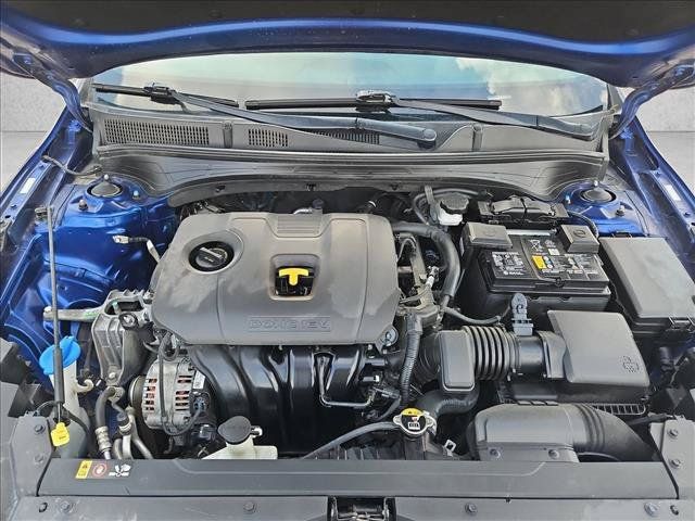Used 2022 Kia Forte LXS w/ LXS Technology Package FWD image 18