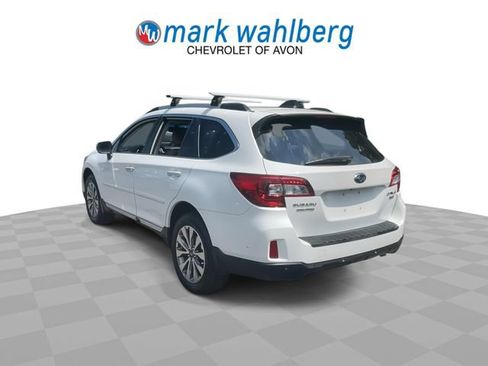 Used 2017 Subaru Outback 3.6R Touring w/ Popular Package #5A AWD/4WD image 6