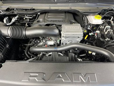 Used 2026 RAM 1500 Laramie AWD/4WD image 44