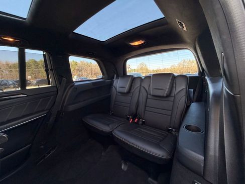 Used 2014 Mercedes-Benz GL 63 AMG 4MATIC image 35