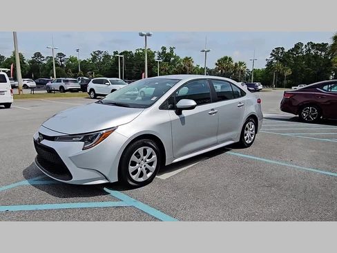 Used 2022 Toyota Corolla LE image 24