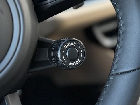 New 2026 Porsche Cayenne Turbo image 22