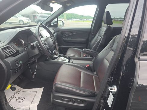 Used 2023 Honda Ridgeline Black Edition image 13