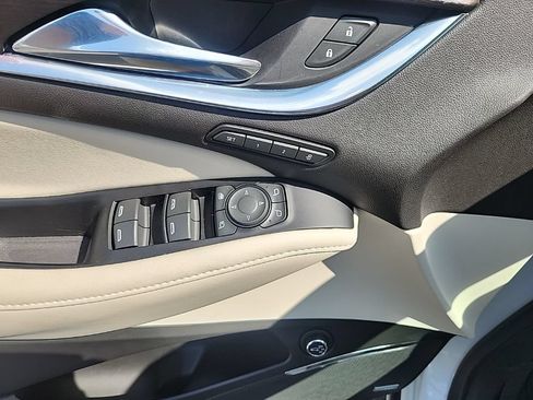 Used 2023 Buick Enclave Avenir w/ Avenir Technology Package FWD image 10