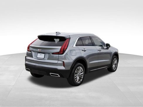 Used 2025 Cadillac XT4 Premium Luxury FWD image 4