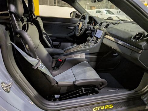 Used 2023 Porsche 718 Cayman GT4 RS image 21