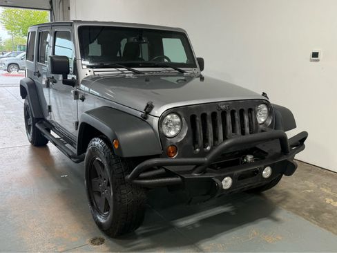Used 2013 Jeep Wrangler Unlimited Sport AWD/4WD image 5