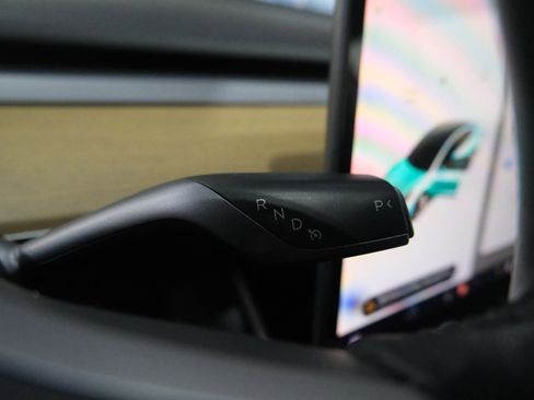 Used 2019 Tesla Model 3 Long Range image 34