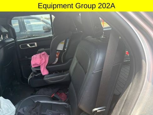 Used 2020 Ford Explorer XLT w/ Equipment Group 202A AWD/4WD image 7