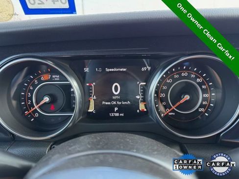 Used 2023 Jeep Wrangler Unlimited Sahara image 6