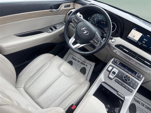 Used 2022 Hyundai Palisade Limited image 13
