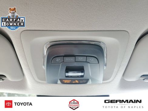 Used 2024 Toyota Corolla Cross L FWD image 34