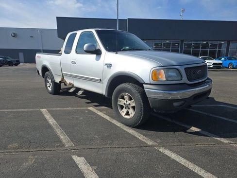 Used 2003 Ford F150 XLT image 1