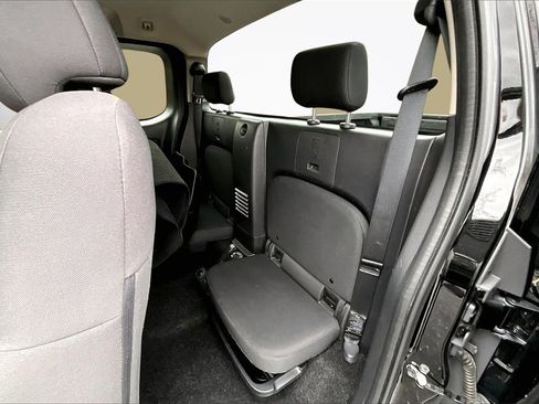 Certified 2022 Nissan Frontier S w/ Technology Package image 21