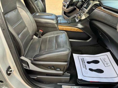 Used 2019 GMC Yukon XL Denali w/ Open Road Package AWD/4WD image 38