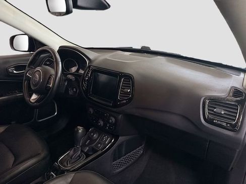 Used 2019 Jeep Compass Limited AWD/4WD image 29