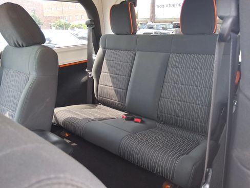 Used 2012 Jeep Wrangler Sahara w/ Dual Top Group AWD/4WD image 9