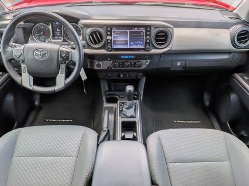 Used 2021 Toyota Tacoma SR5 RWD image 15