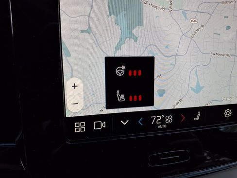 New 2025 Volvo XC40 B5 Plus w/ Protection Package Premier image 16