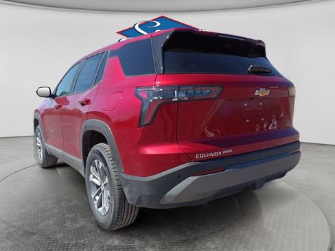 New 2026 Chevrolet Equinox LT w/ Convenience Package II AWD/4WD image 3
