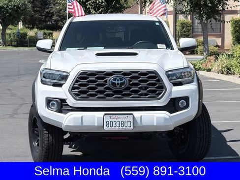 Used 2023 Toyota Tacoma TRD Sport AWD/4WD image 3