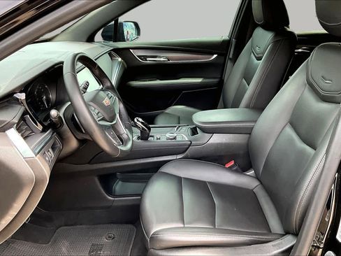 Used 2021 Cadillac XT5 Luxury FWD image 8