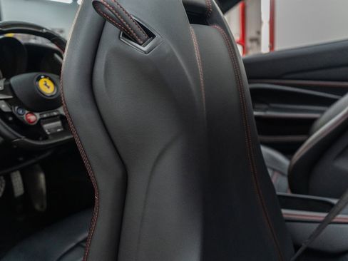 Used 2022 Ferrari F8 Tributo image 24