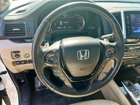 Used 2016 Honda Pilot Elite image 11