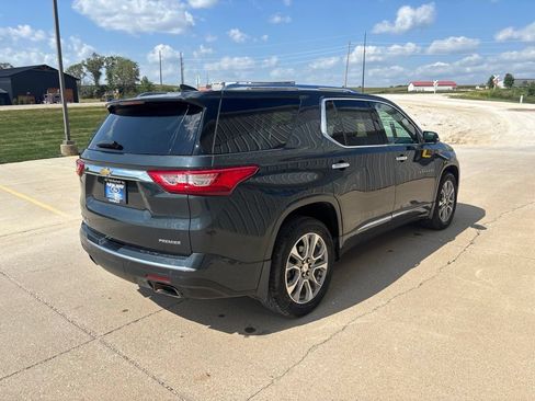 Used 2021 Chevrolet Traverse Premier AWD/4WD image 4