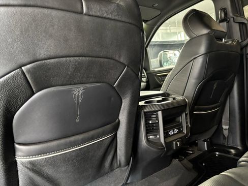 Used 2019 RAM 1500 Limited w/ Body Color Bumper Group AWD/4WD image 25