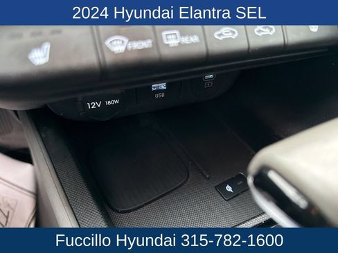 Used 2024 Hyundai Elantra SEL w/ Convenience Package FWD image 21