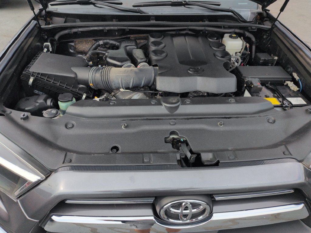 Used 2023 Toyota 4Runner Limited AWD/4WD image 22