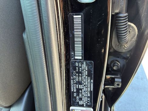 Used 2025 Kia K4 FWD image 28