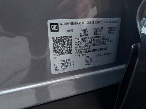 Used 2024 Chevrolet Equinox EV LT w/ LPO, Interior Storage Package image 29