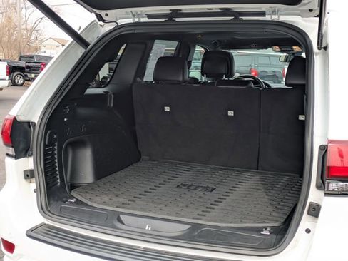 Used 2021 Jeep Grand Cherokee Laredo X image 26