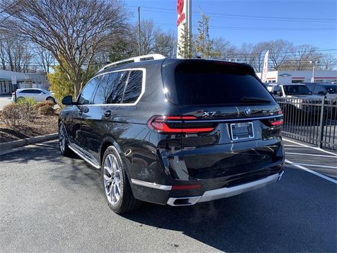 Used 2025 BMW X7 xDrive40i image 6