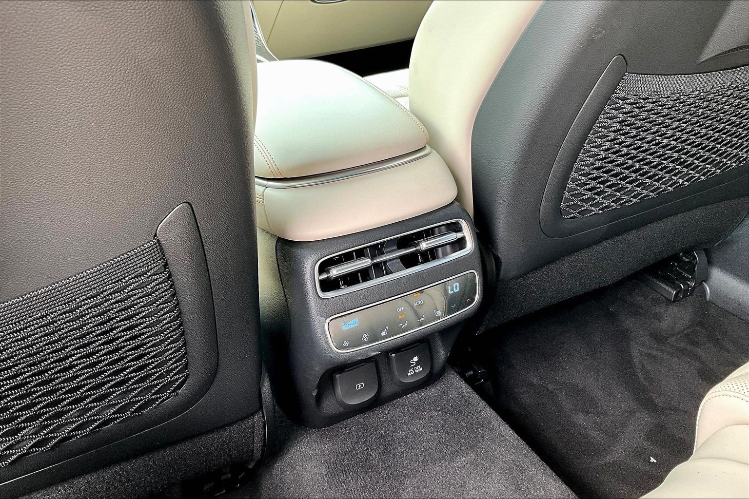 Used 2026 Genesis GV70 3.5T Sport Prestige AWD/4WD image 9