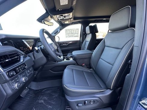 New 2026 GMC Yukon XL Elevation w/ Elevation Premium Package image 14