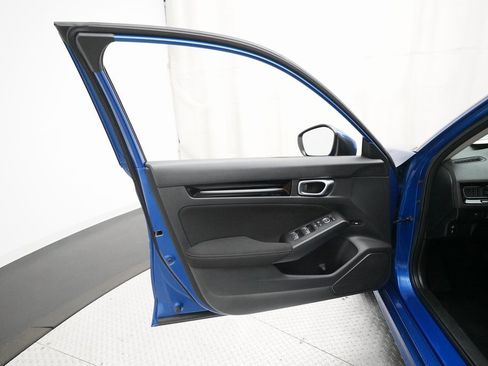 Certified 2023 Honda Civic EX image 27