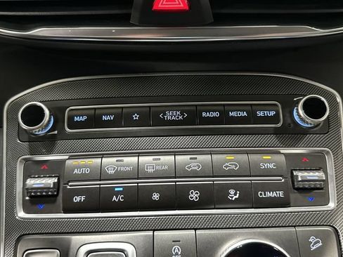 Used 2023 Hyundai Santa Fe Limited AWD/4WD image 21