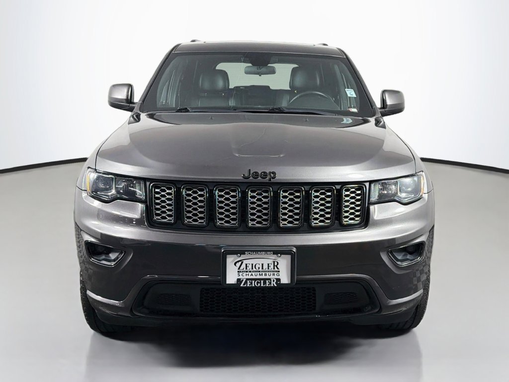 Used 2021 Jeep Grand Cherokee Laredo X AWD/4WD image 2