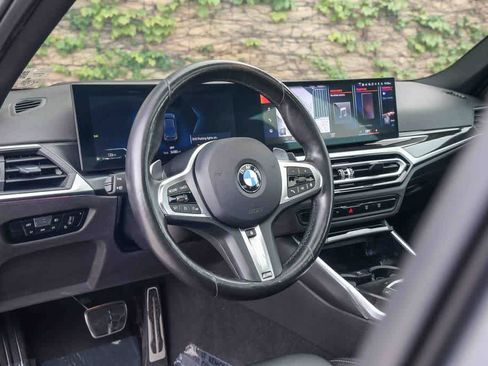 Used 2024 BMW 330i Sedan w/ M Sport Package RWD image 18